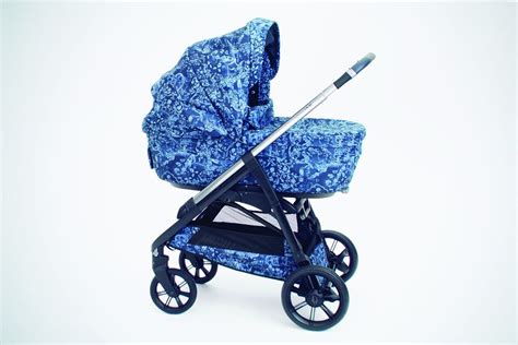 Dior's k Baby Stroller Is for Influencer 